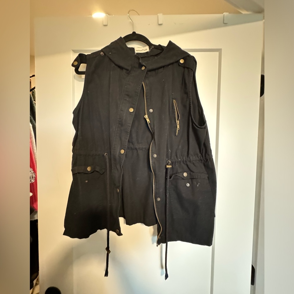 Black Zipped Vest